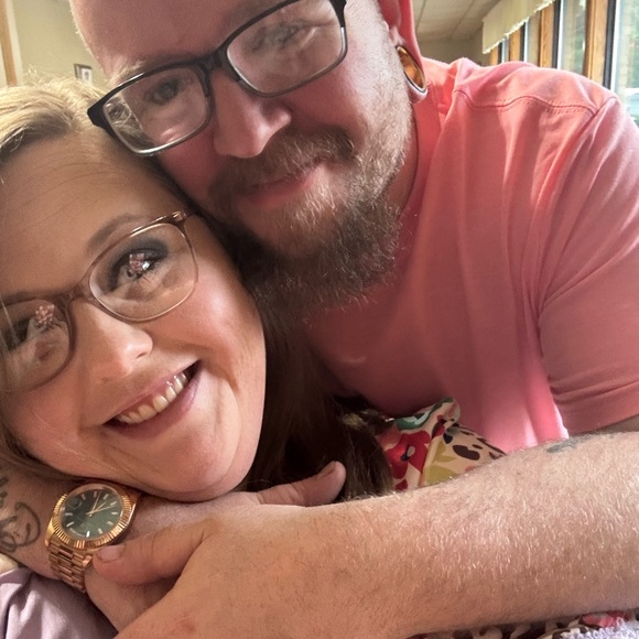 Meet your Posher, Emily - Picture 1 of 1